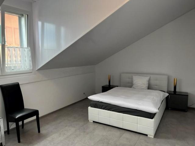 Hotel Hippel Krone Kerzers Exterior foto